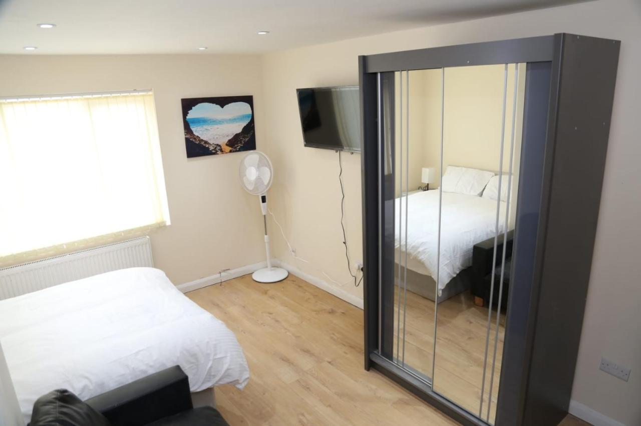 A A Guest Rooms Thamesmead Erith Eksteriør bilde
