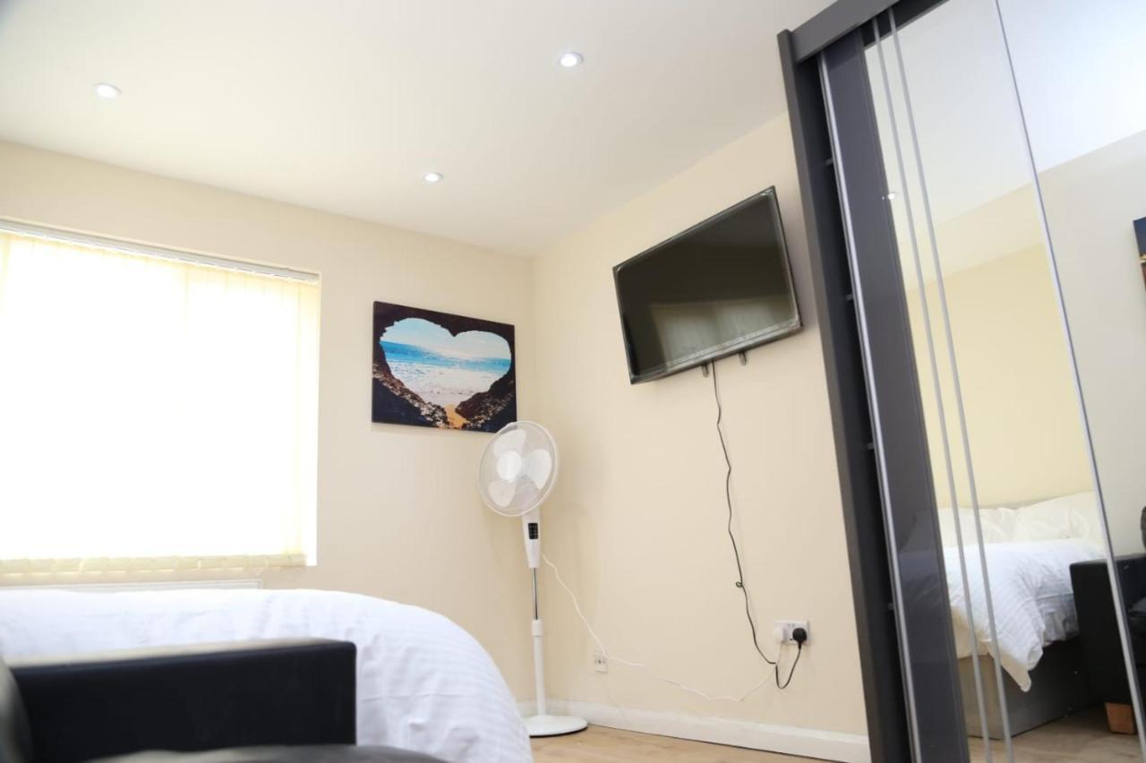 A A Guest Rooms Thamesmead Erith Eksteriør bilde